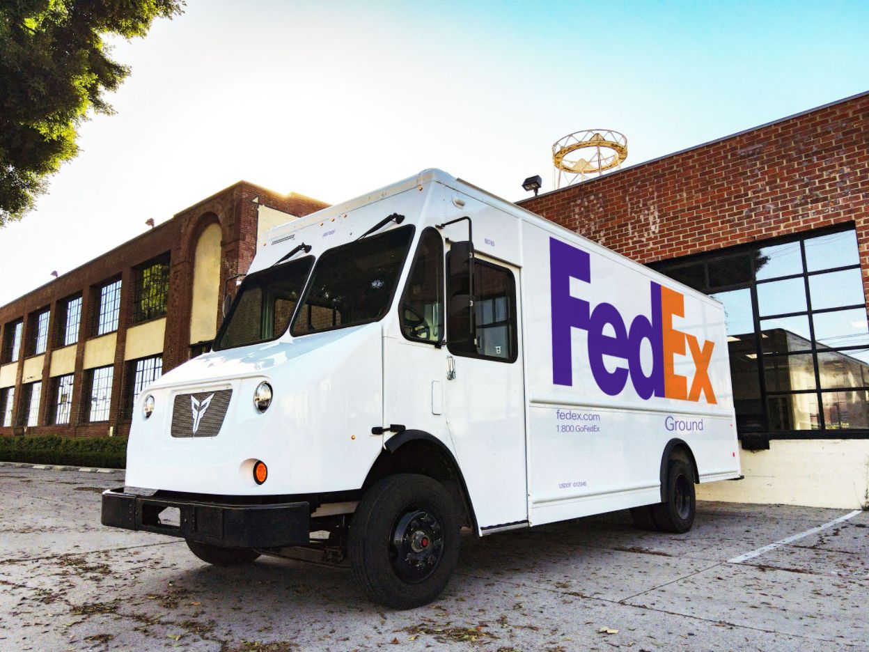 FedEx storefront